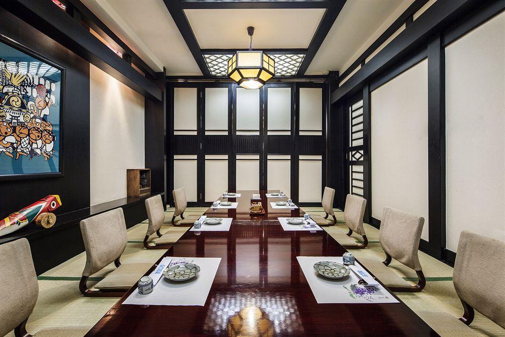 East Sacred Hotel Beijing Exterior foto