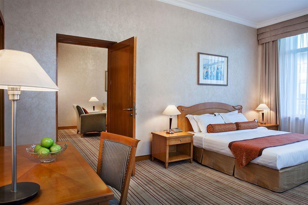 East Sacred Hotel Beijing Exterior foto